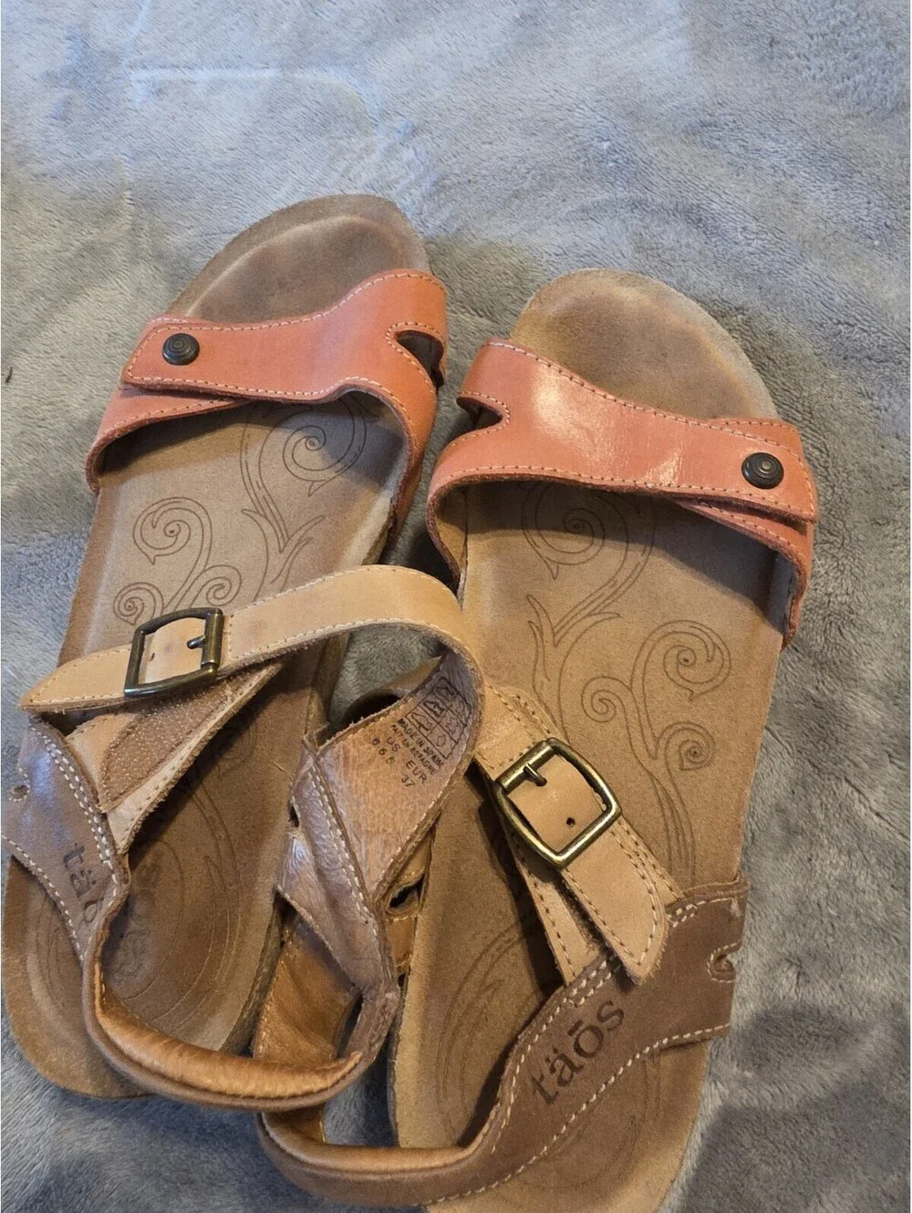 Taos Footwear Womens Orange Leather Universe Strappy Sandals Size 6-6.5 W
